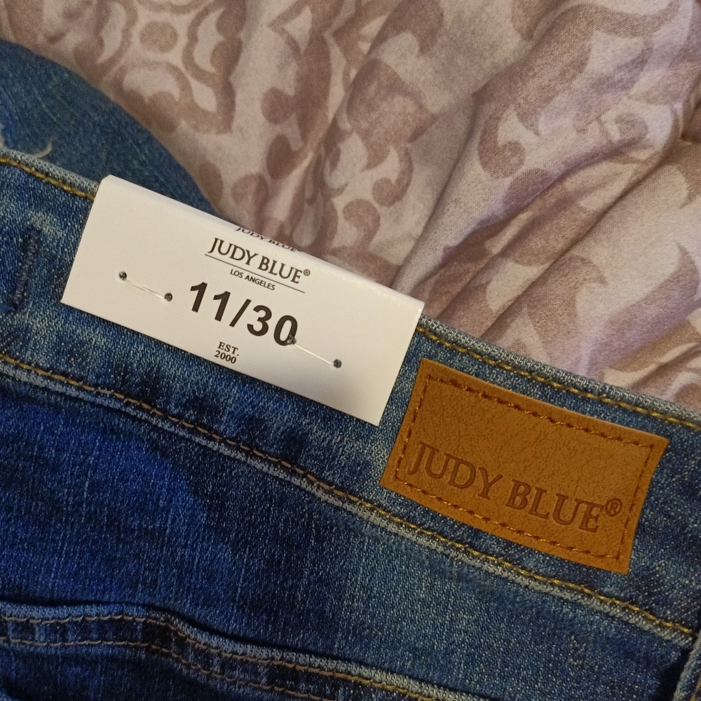 Judy Blue High Rise Crop